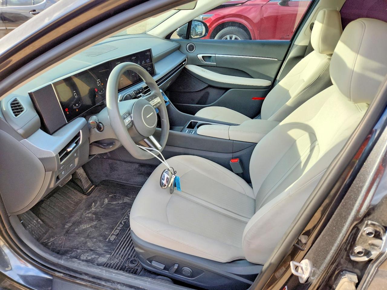 2024 Hyundai Sonata VIN KMHL64JA0RA392717 COPART salvage auction — Minor Dent/Scratches, TX - SALVAGE VEHICLE TITLE, sold $10,400 on 2026-07-09 (photo 7)