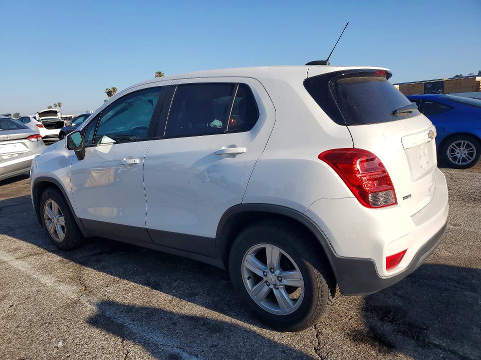 2020 Chevrolet Trax VIN KL7CJKSB1LB320583 COPART salvage auction — SIDE, Id - Salvage Certificate Of Title, sold $1,850 on 2026-07-31 (photo 2)