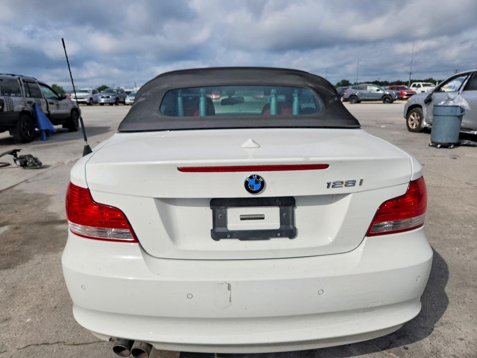 2009 BMW 1 series VIN WBAUL73599VJ76714 COPART salvage auction — FRONT END, Id - Salvage Certificate Of Title, sold $70 on 2026-07-29 (photo 6)