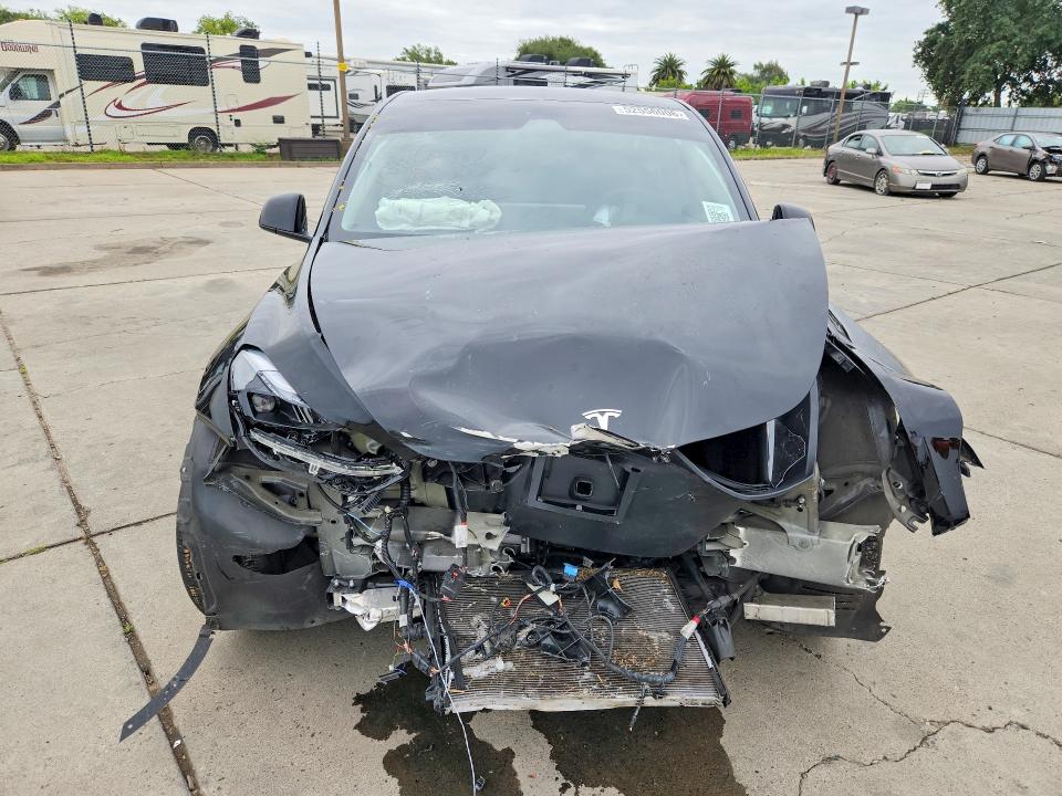 2025 Tesla Model y VIN 7SAYGAEE1SF221753 COPART salvage auction — FRONT END, Ca - Salvage Certificate, sold $9,300 on 2026-07-06 (photo 5)