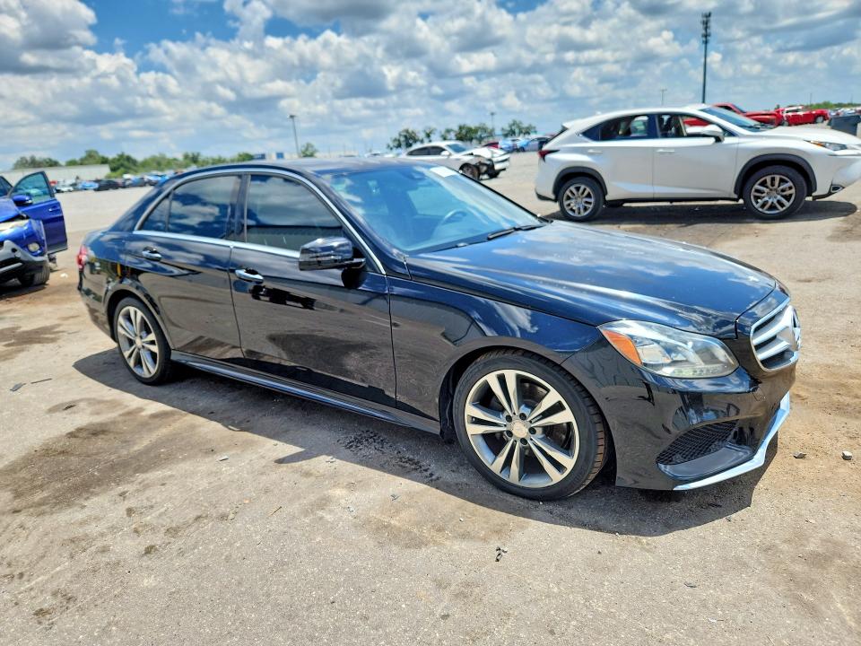 2016 Mercedes-benz E-class VIN WDDHF5KB2GB303430 COPART salvage auction — VANDALISM, Fl - Cert Of Title Slvg Rebuildable, sold $3,150 on 2026-07-13 (photo 4)