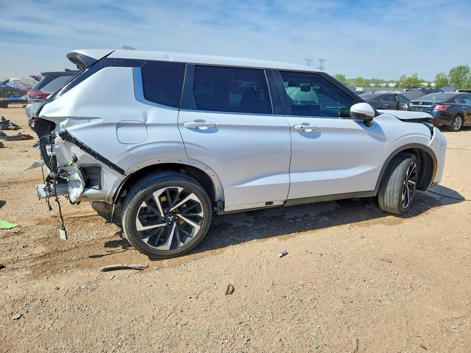 2023 Mitsubishi Outlander VIN JA4J4UA84PZ048539 COPART salvage auction — REAR END, Il - Salvage Certificate, sold $5,900 on 2026-07-14 (photo 3)