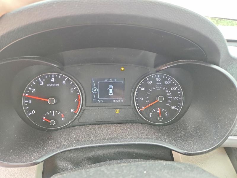 2017 Kia Optima VIN 5XXGT4L3XHG156687 COPART salvage auction — FRONT END, Il - Salvage Certificate, sold $1,350 on 2026-07-06 (photo 9)