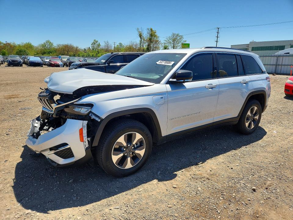 2023 Jeep Cherokee VIN 1C4RJYB69PC623467 — COPART salvage auction photo