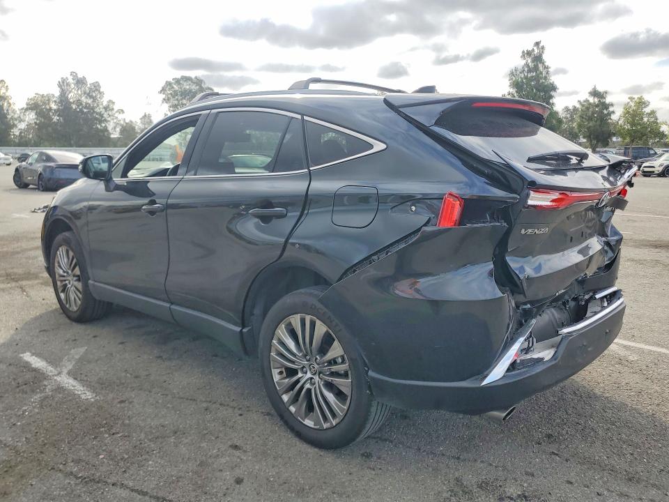2024 Toyota Venza VIN JTEAAAAH6RJ156042 COPART salvage auction — REAR END, Ca - Salvage Certificate, sold $9,900 on 2026-07-30 (photo 2)