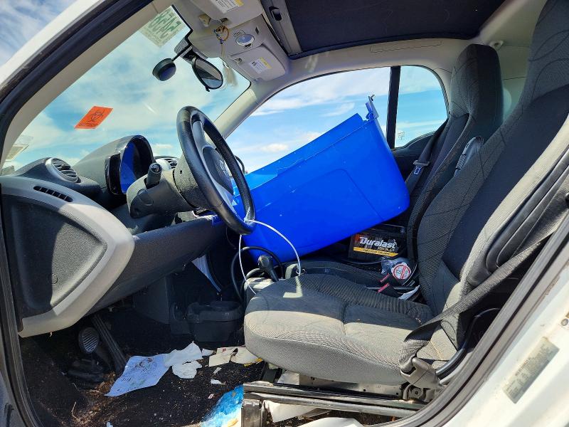 2016 Smart Fortwo VIN WMEEJ9AA1GK842182 COPART salvage auction — MINOR DENT/SCRATCHES, Ny - Certificate Of Title, sold $375 on 2026-07-08 (photo 7)