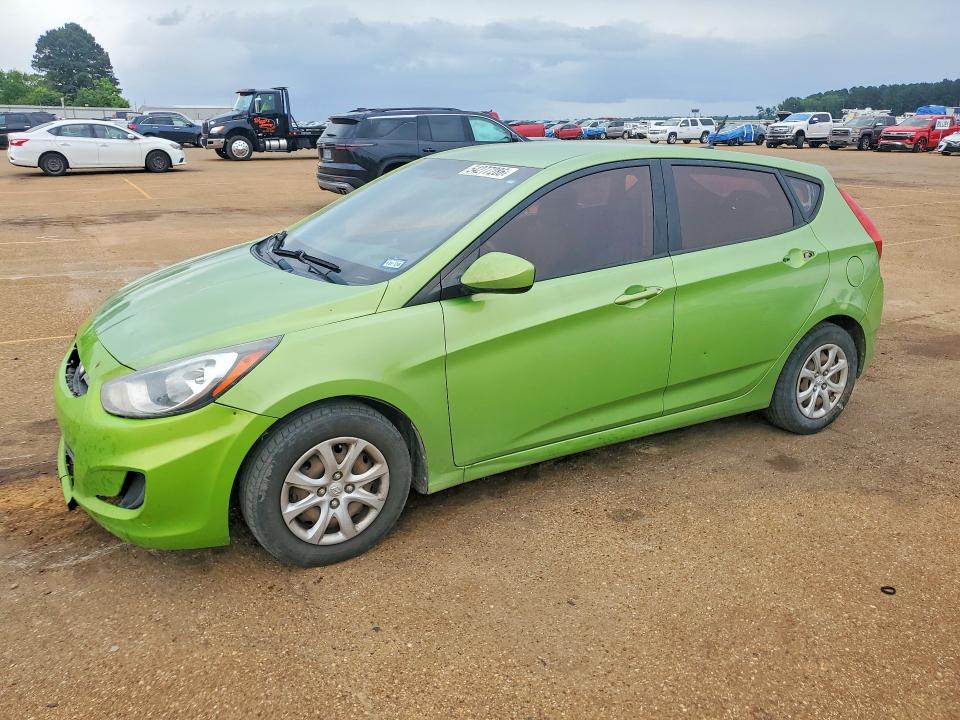 2013 Hyundai Accent VIN KMHCT5AE7DU129326 COPART salvage auction — FRONT END, Tx - Salvage Vehicle Title, sold $400 on 2026-07-20 (photo 1)