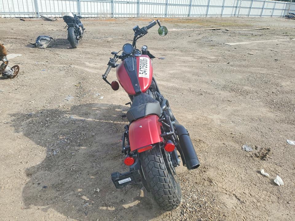 2025 Indian motorcycle co. Scout VIN 56KSBF769S3022736 COPART salvage auction — FRONT END, IL - SALVAGE CERTIFICATE, sold $1,950 on 2026-07-30 (photo 4)