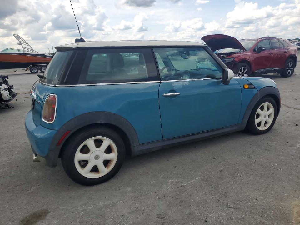 2008 Mini Cooper VIN WMWMF335X8TT67133 COPART salvage auction — NORMAL WEAR, Tn - Certificate Of Title, sold $625 on 2026-07-22 (photo 3)