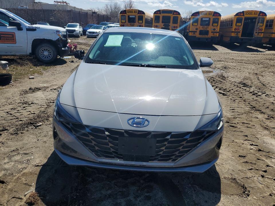 2023 Hyundai Elantra VIN KMHLN4AG7PU540283 COPART salvage auction — SIDE, ON - PERMIT NO BRAND - UNFIT, sold $7,400 on 2026-07-07 (photo 5)
