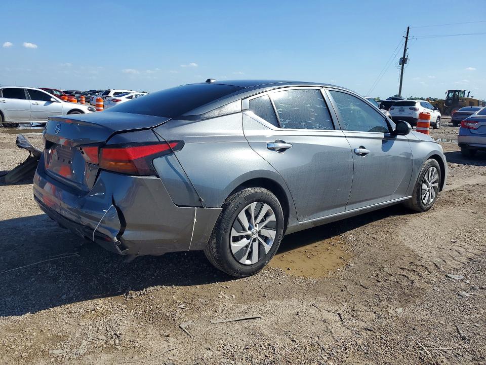 2020 Nissan Altima VIN 1N4BL4BVXLC275562 COPART salvage auction — REAR END, Tx - Salvage Vehicle Title, sold $3,100 on 2026-07-23 (photo 3)