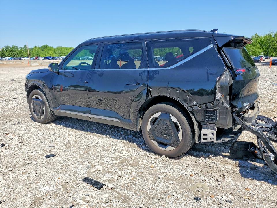 2024 Kia VIN KNDADFS55R6024793 COPART salvage auction — STRIPPED, Mo - Salvage Certificate Of Title, sold $11,000 on 2026-07-10 (photo 2)