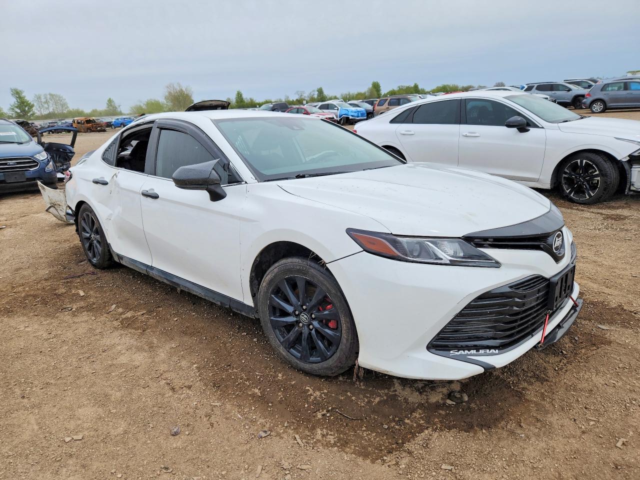 2019 Toyota Camry VIN 4T1B11HK0KU222563 COPART salvage auction — Top/Roof, IL - SALVAGE CERTIFICATE, sold $5,100 on 2026-06-30 (photo 4)