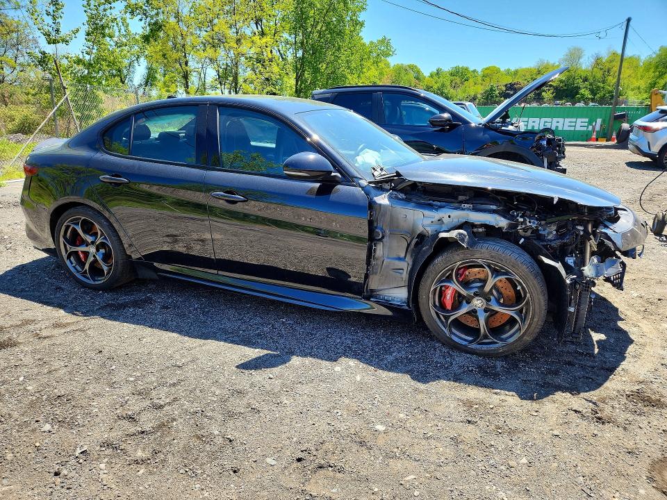 2023 Alfa romeo Giulia VIN ZARFAMEVXP7676787 COPART salvage auction — FRONT END, Ny - Mv-907A Salvage Certificate, sold $18,700 on 2026-07-30 (photo 4)