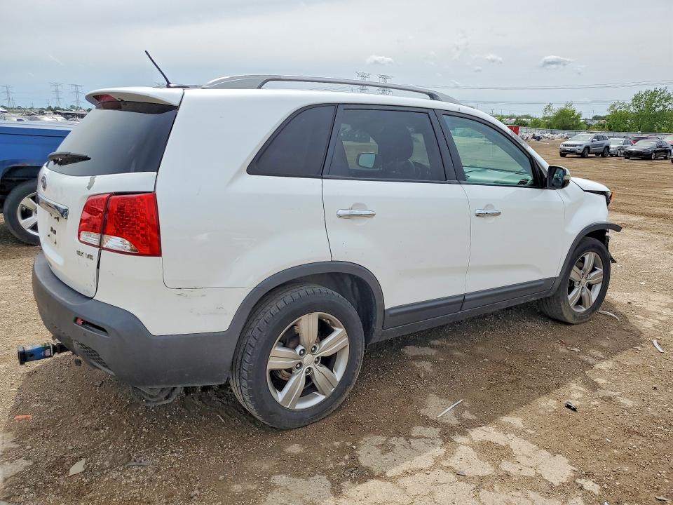 2013 Kia Sorento VIN 5XYKU4A25DG341768 COPART salvage auction — FRONT END, Il - Salvage Certificate, sold $450 on 2026-07-21 (photo 3)