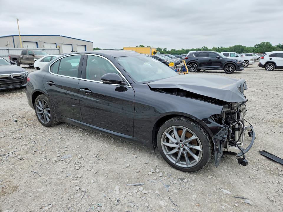 2021 Alfa romeo Giulia VIN ZARFANAN5M7643039 COPART salvage auction — FRONT END, Il - Salvage Certificate, sold $4,050 on 2026-08-03 (photo 4)