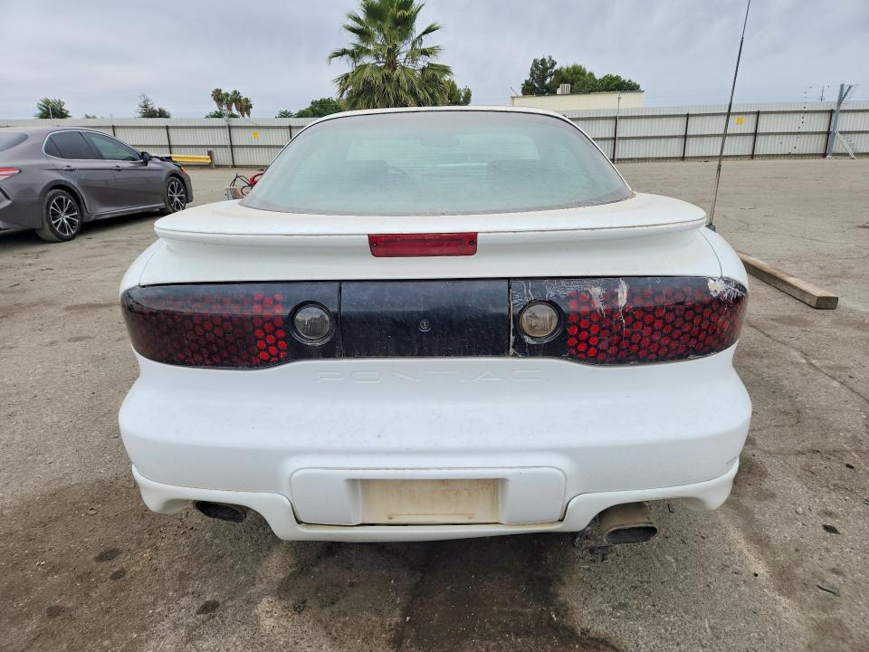 2001 Pontiac Firebird VIN 2G2FS22K212132907 COPART salvage auction — NORMAL WEAR, Tx - Salvage Vehicle Title, sold $225 on 2026-08-14 (photo 6)