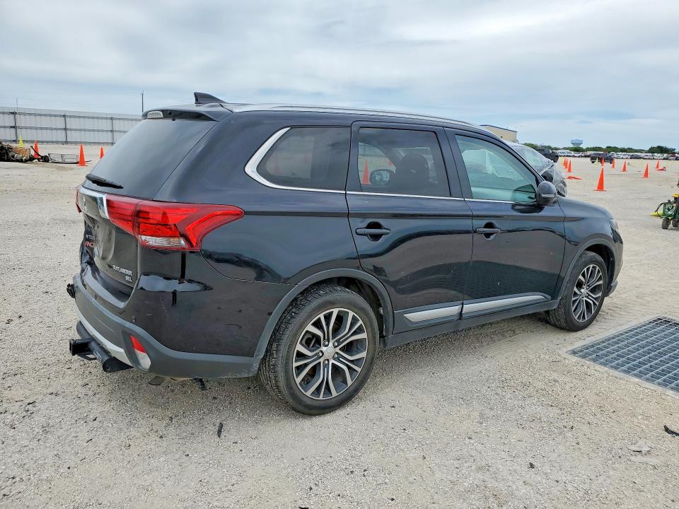 2017 Mitsubishi Outlander VIN JA4AD3A37HZ040936 COPART salvage auction — REAR END, Tx - Salvage Vehicle Title, sold $2,899 on 2026-07-28 (photo 3)
