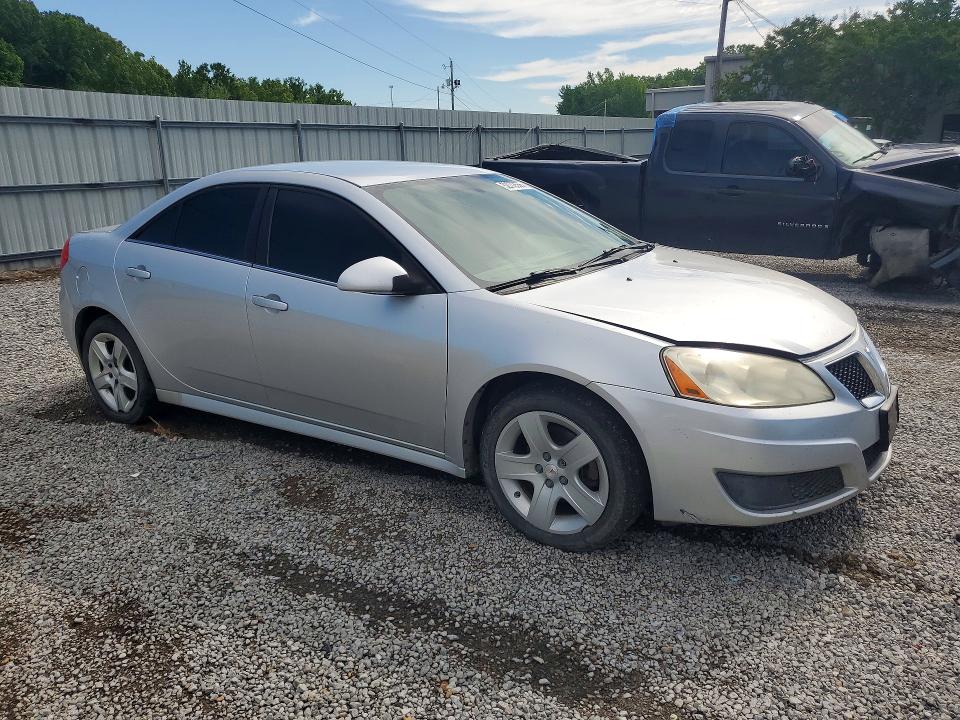 2010 Pontiac G6 VIN 1G2ZA5E01A4135688 COPART salvage auction — MINOR DENT/SCRATCHES, TX - CERTIFICATE OF TITLE, sold $425 on 2026-09-22 (photo 4)