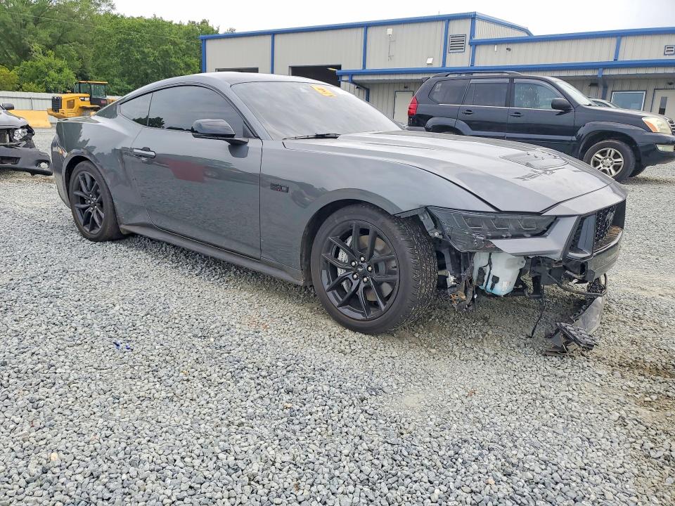 2025 Ford Mustang VIN 1FA6P8CF2S5409391 COPART salvage auction — SIDE, NC - SALVAGE CERTIFICATE OF TITLE, sold $23,500 on 2026-07-02 (photo 4)