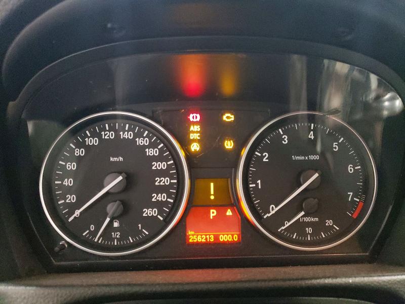 2009 BMW VIN WBAPG73579A399083 COPART salvage auction — MINOR DENT/SCRATCHES, Ns - Cert Of Registration, sold $500 on 2026-07-09 (photo 9)