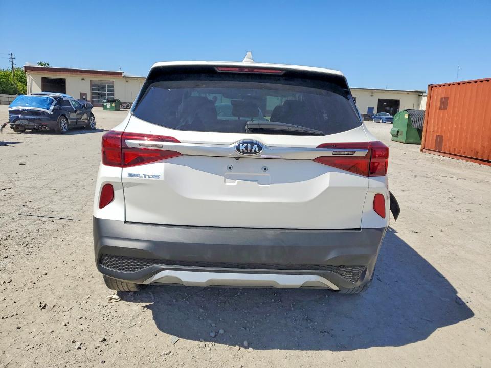 2021 Kia Seltos VIN KNDEPCAA8M7153085 COPART salvage auction — SIDE, IN - CERT OF TITLE-SALVAGE TITLE, sold $150 on 2026-07-31 (photo 6)