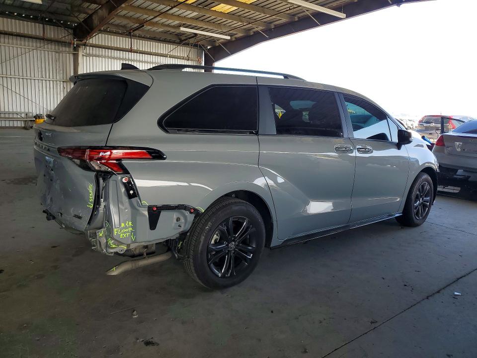 2025 Toyota Sienna VIN 5TDCSKFC1SS176768 COPART salvage auction — REAR END, CA - SALVAGE CERTIFICATE, sold $26,750 on 2026-07-09 (photo 3)