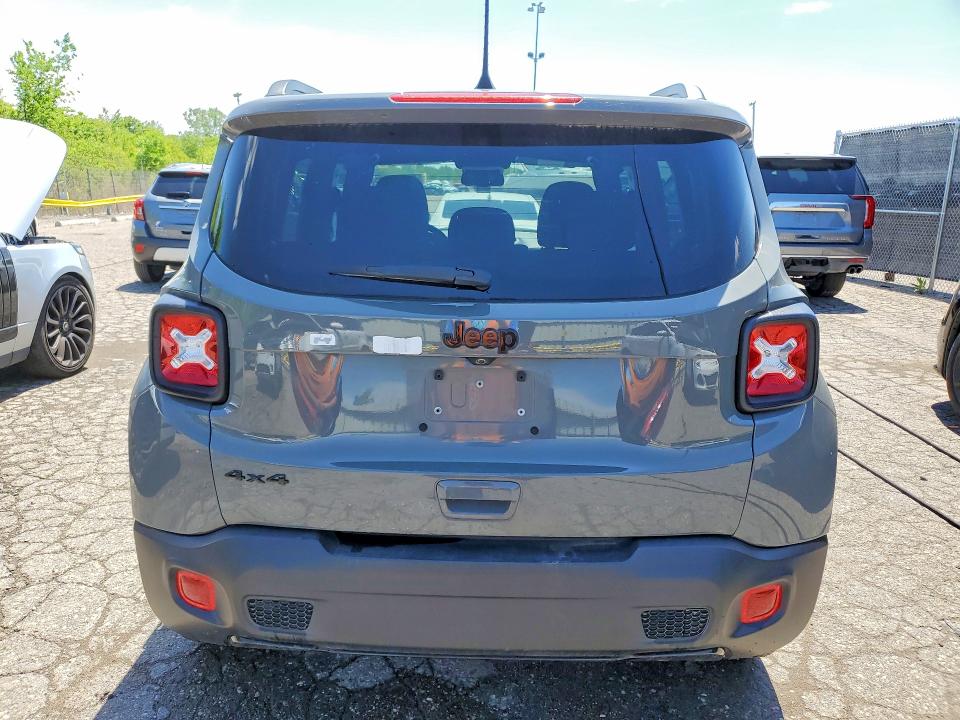 2022 Jeep Renegade VIN ZACNJDE14NPN69055 COPART salvage auction — MINOR DENT/SCRATCHES, Tx - Certificate Of Title, sold $6,500 on 2026-08-14 (photo 6)