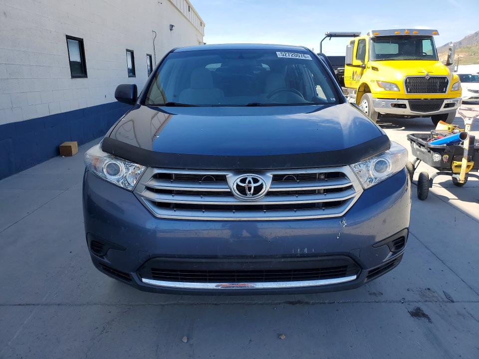 2013 Toyota Highlander VIN 5TDBK3EH9DS215916 COPART salvage auction — SIDE, Ut - Salvage Certificate, sold $2,950 on 2026-07-20 (photo 5)