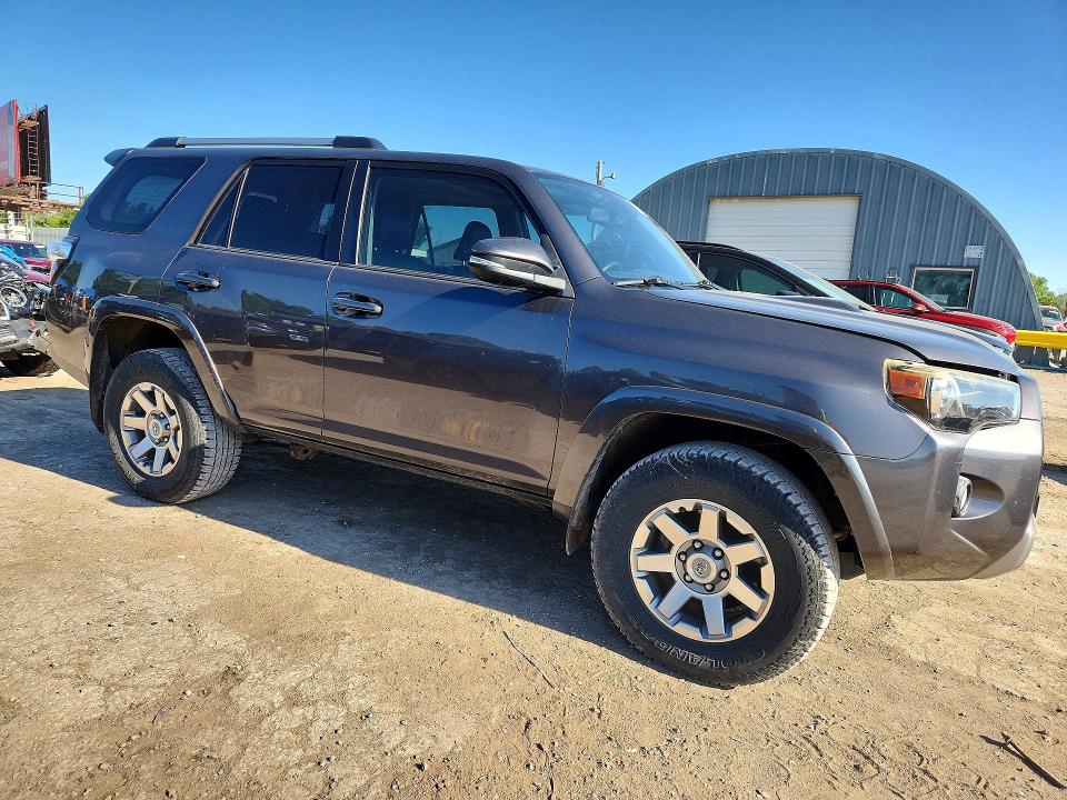 2014 Toyota 4runner VIN JTEBU5JR4E5173985 COPART salvage auction — HAIL, Ks - Cert Of Title-Salvage, sold $13,300 on 2026-07-20 (photo 4)