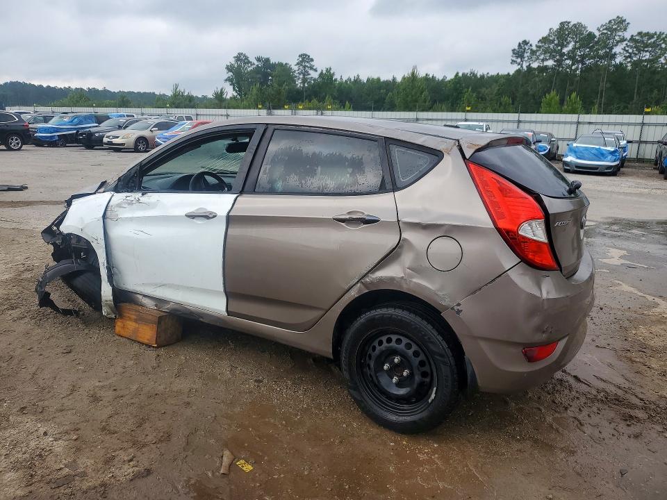 2013 Hyundai Accent VIN KMHCT5AE1DU111095 COPART salvage auction — ROLLOVER, SC - CERT OF TITLE-SALVAGE, sold $200 on 2026-07-06 (photo 2)