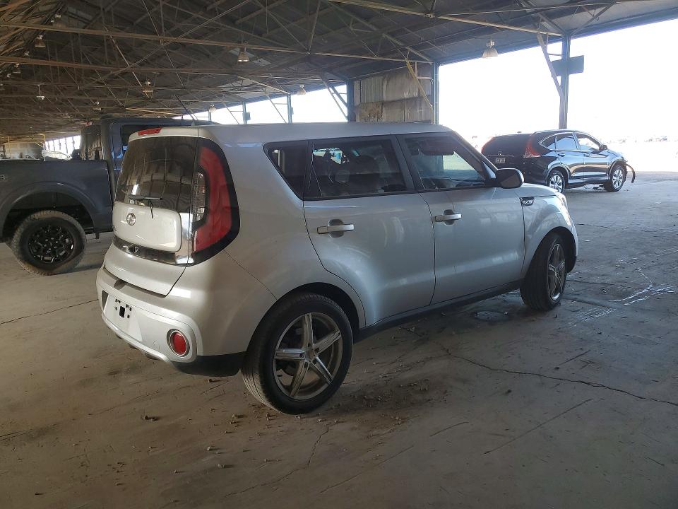 2018 Kia Soul VIN KNDJP3A53J7616862 COPART salvage auction — VANDALISM, Salvage Title, sold $2,000 on 2026-07-20 (photo 3)