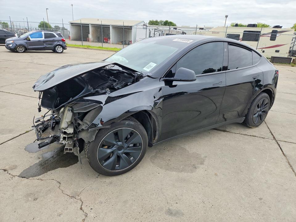 2025 Tesla Model y VIN 7SAYGAEE1SF221753 COPART salvage auction — FRONT END, Ca - Salvage Certificate, sold $9,300 on 2026-07-06 (photo 1)
