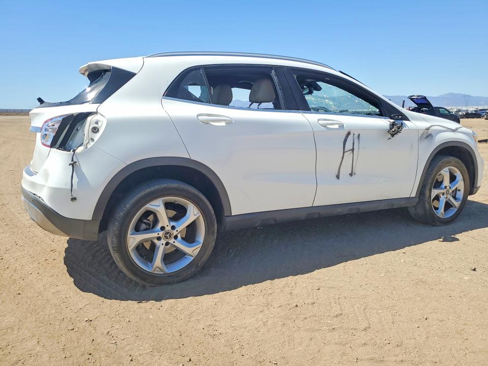 2018 Mercedes-benz VIN WDCTG4EB2JJ519504 COPART salvage auction — VANDALISM, Ca - Salvage Certificate, sold $825 on 2026-08-03 (photo 3)