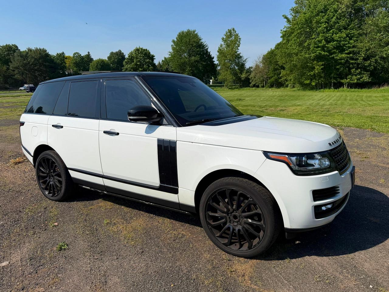 2015 Land Rover Range Rover VIN SALGS2TF9FA210354 COPART salvage auction — Minor Dent/Scratches, MA - CERTIFICATE OF TITLE (P), sold $13,000 on 2026-06-23 (photo 4)