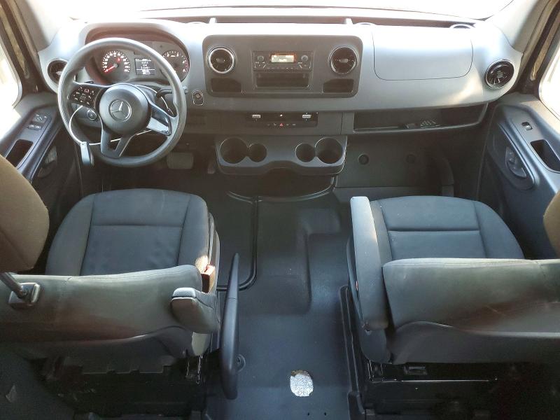 2020 Mercedes-benz Sprinter VIN W1W4EDHY9LT020694 COPART salvage auction — HAIL, Il - Salvage Certificate, sold $12,400 on 2026-07-22 (photo 8)