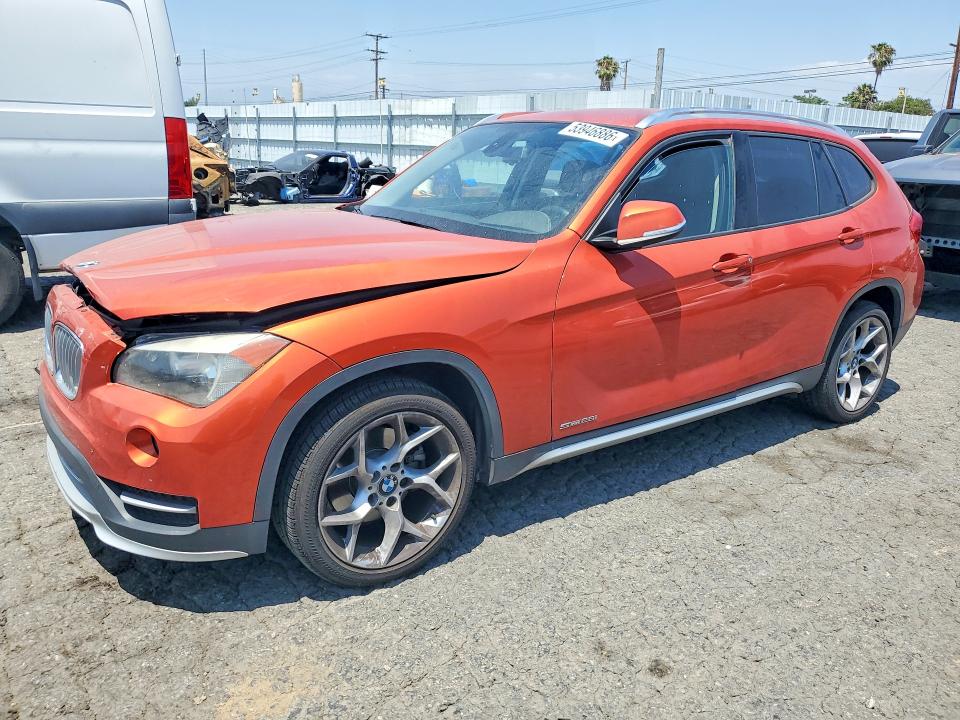 2015 BMW X1 VIN WBAVM1C5XFV314478 — COPART salvage auction photo