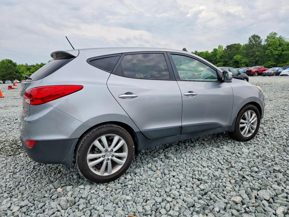 2012 Hyundai Tucson VIN KM8JU3ACXCU530875 COPART salvage auction — NORMAL WEAR, Ca - Dealer Only Clean Title, sold $150 on 2026-07-29 (photo 3)