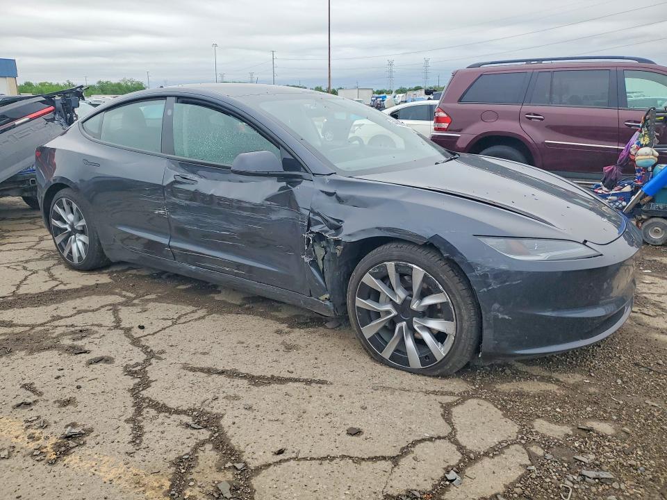2025 Tesla Model 3 VIN 5YJ3E1EA2SF062882 COPART salvage auction — SIDE, Salvage Title, sold $20,600 on 2026-07-10 (photo 4)