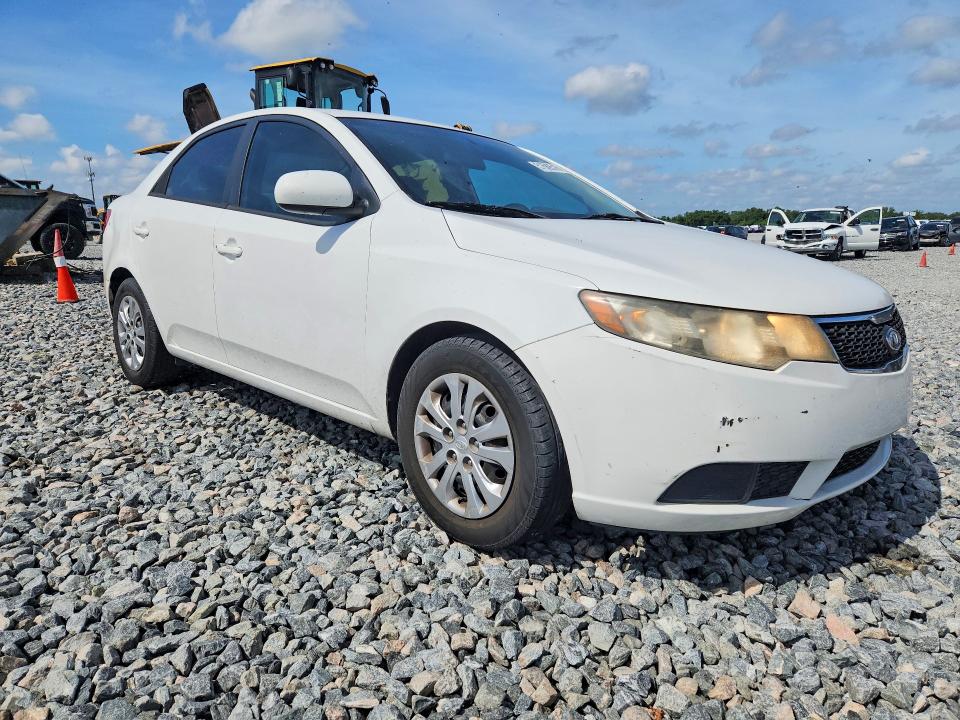2011 Kia Forte VIN KNAFT4A28B5460728 COPART salvage auction — SIDE, FL - CERT OF TITLE SLVG REBUILDABLE, sold $425 on 2026-07-14 (photo 4)