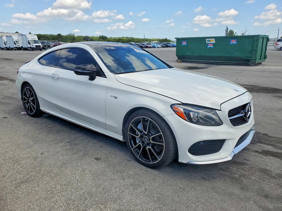 2017 Mercedes-benz C-klasse VIN WDDWJ6EB4HF537215 COPART salvage auction — MINOR DENT/SCRATCHES, In - Certificate Of Title, sold $13,800 on 2026-07-15 (photo 4)