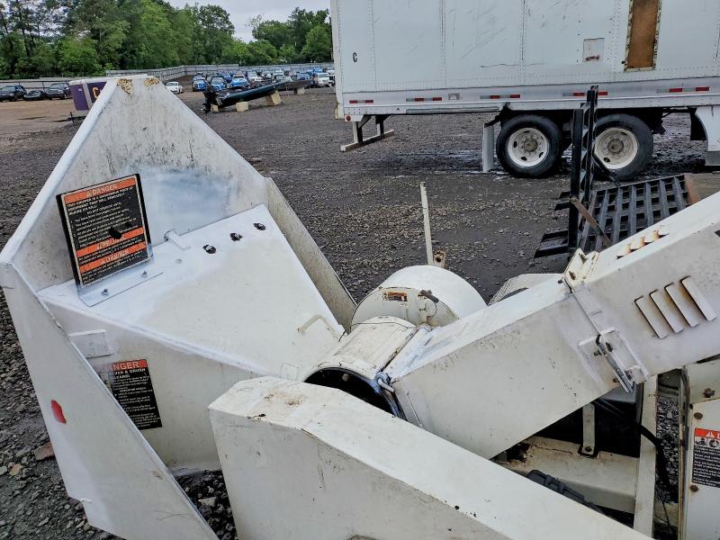 2009 Urwi VIN 5WDS110199S200236 COPART salvage auction — UNDERCARRIAGE, TX - BILL OF SALE, sold $3,675 on 2026-07-27 (photo 6)