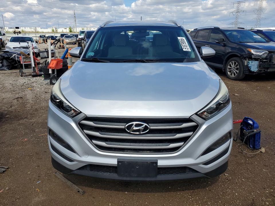 2017 Hyundai Tucson VIN KM8J3CA4XHU388417 COPART salvage auction — REAR END, Il - Salvage Certificate, sold $2,950 on 2026-07-07 (photo 5)