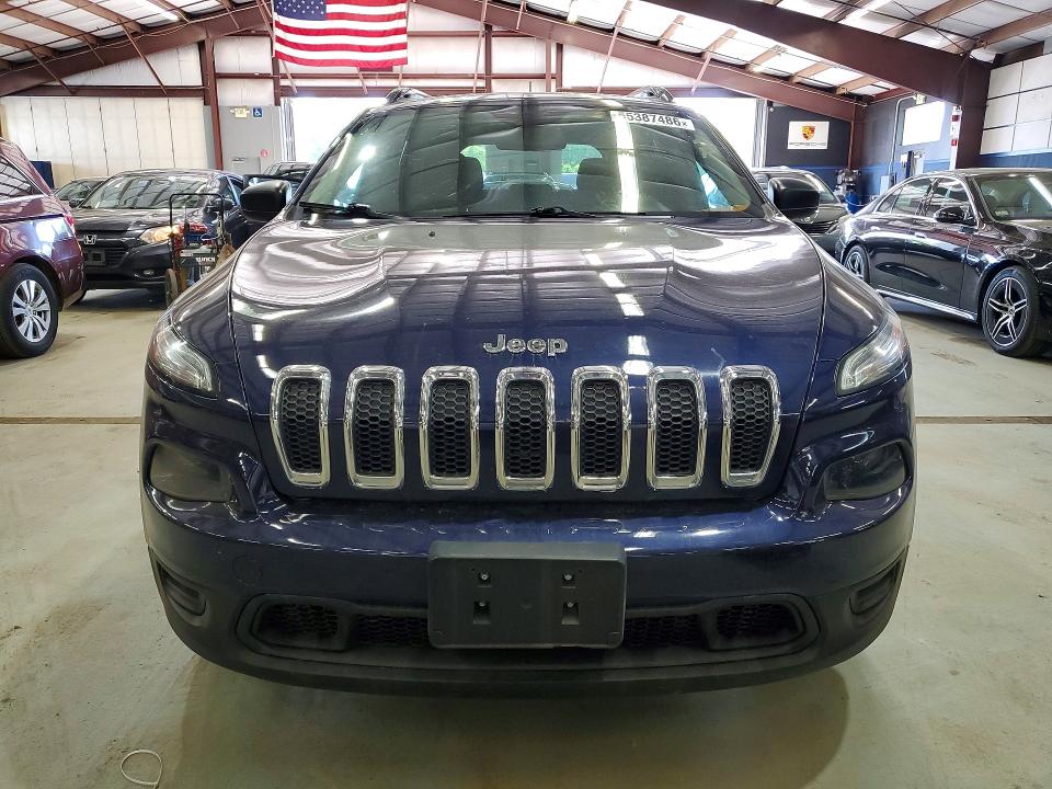 2016 Jeep Cherokee VIN 1C4PJMAS1GW252043 COPART salvage auction — MINOR DENT/SCRATCHES, Wv - Certificate Of Title, sold $1,950 on 2026-07-10 (photo 5)
