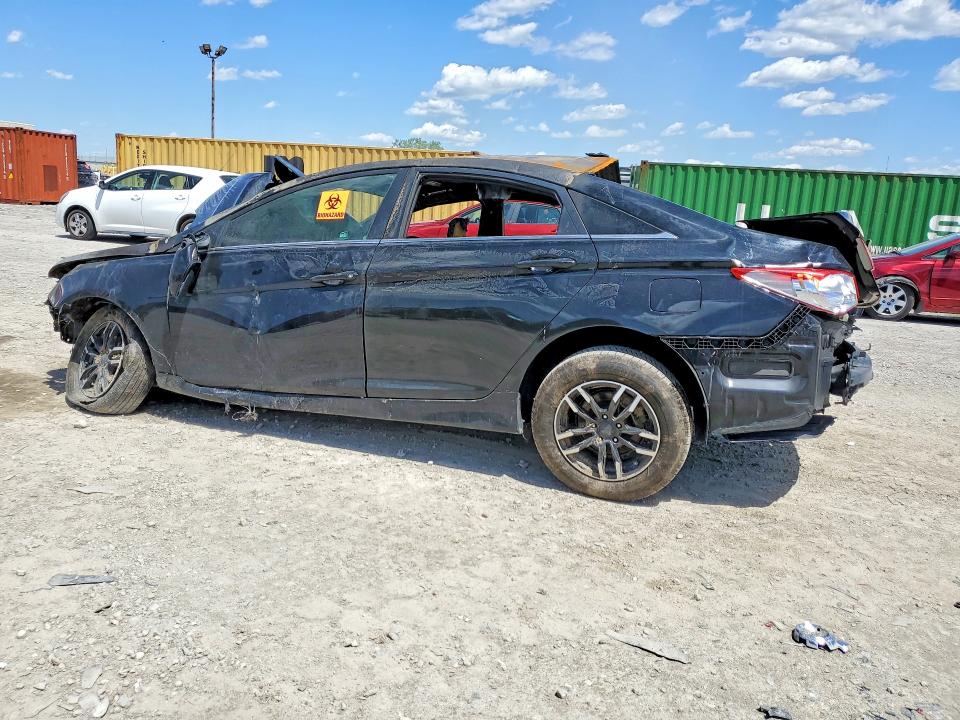 2014 Hyundai Sonata VIN 5NPEB4ACXEH945970 COPART salvage auction — BURN, In - Bill Of Sale - Parts Only, sold $275 on 2026-07-31 (photo 2)
