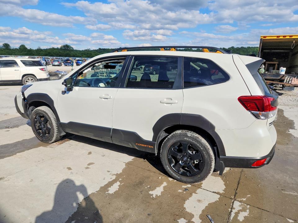 2025 Subaru Forester VIN JF2SKAJC2SH404733 COPART salvage auction — FRONT END, Il - Salvage Certificate, sold $10,100 on 2026-07-20 (photo 2)
