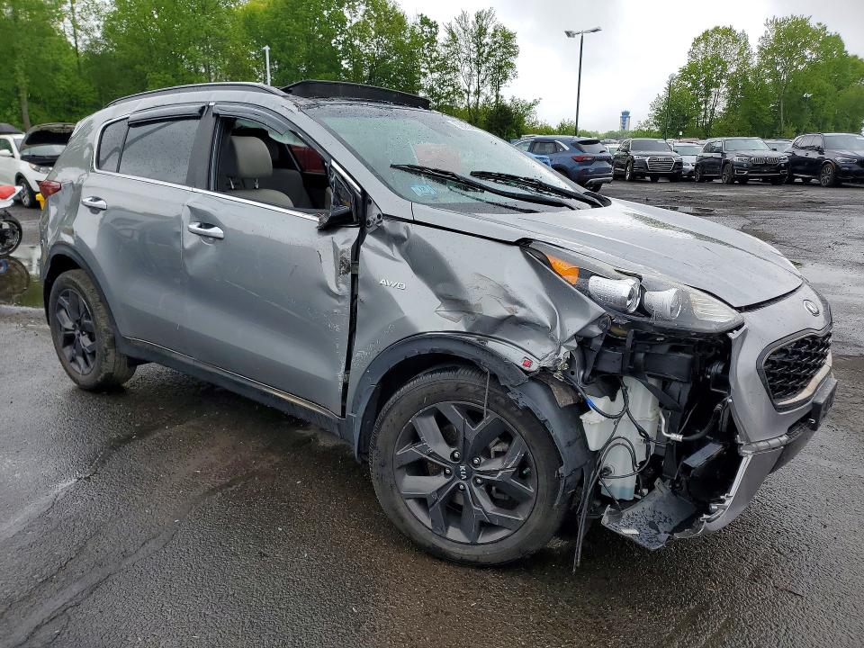 2020 Kia Sportage VIN KNDP6CAC9L7717306 COPART salvage auction — ROLLOVER, MA - CERT OF TITLE-SALVAGE, sold $2,700 on 2026-07-30 (photo 4)
