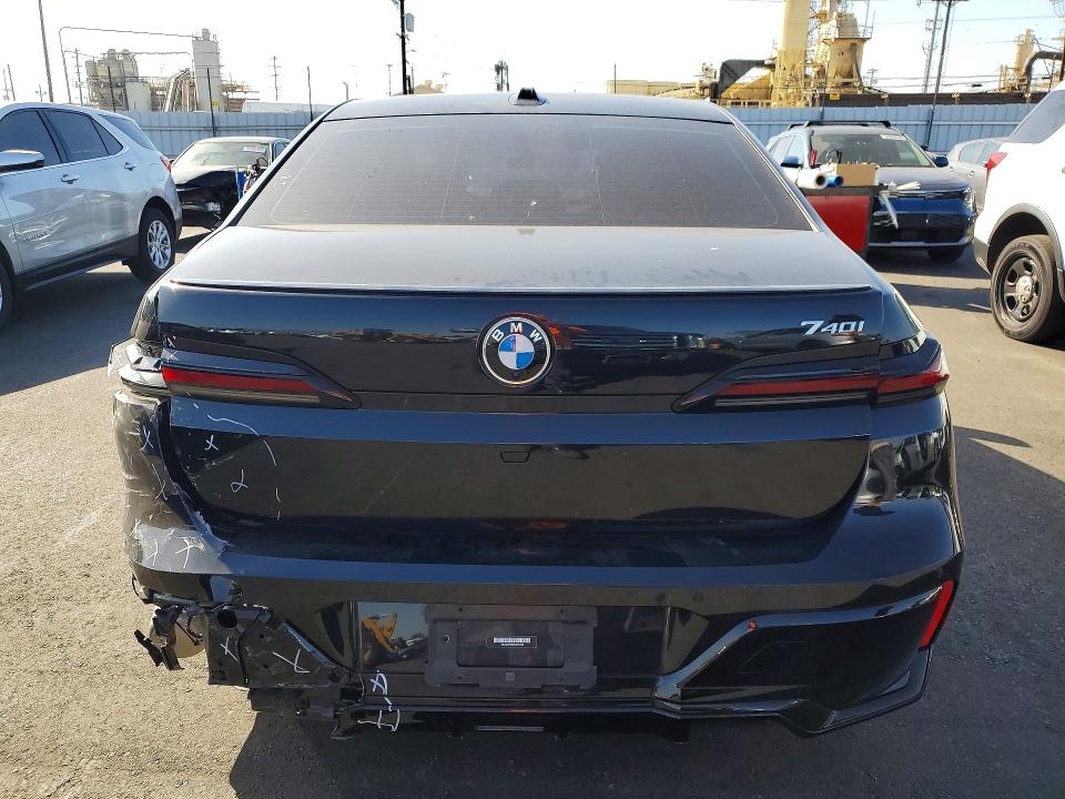 2023 BMW 7er VIN WBA23EH0XPCM41416 COPART salvage auction — REAR END, Ca - Salvage Certificate, sold $32,250 on 2026-08-19 (photo 6)