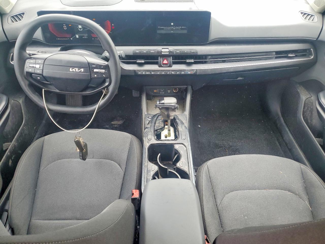 2025 Kia K4 VIN 3KPFT4DE1SE053542 COPART salvage auction — Water/Flood, TX - SALVAGE TITLE-FLOOD DAMAGE, sold $4,350 on 2026-07-09 (photo 8)