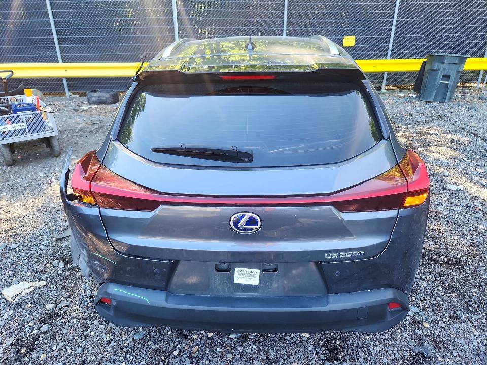 2022 Lexus Ux VIN JTHX9JBH2N2058232 COPART salvage auction — REAR END, Md - Cert Of Salvage < 75% Damage, sold $2,000 on 2026-07-28 (photo 6)